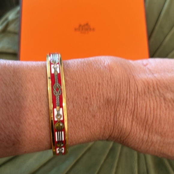 Hermes Cloisonné Red Multicolor Enamel Bangle Bracelet🖤❤️💛 - Picture 10 of 10
